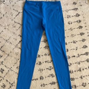 Electric Blue Splits 59 Barre Leggings size small